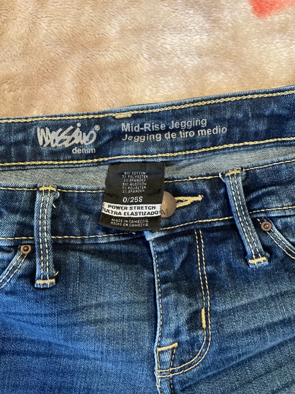 Mossimo Mid-Rise Blue Denim Jegging with Power Stretch